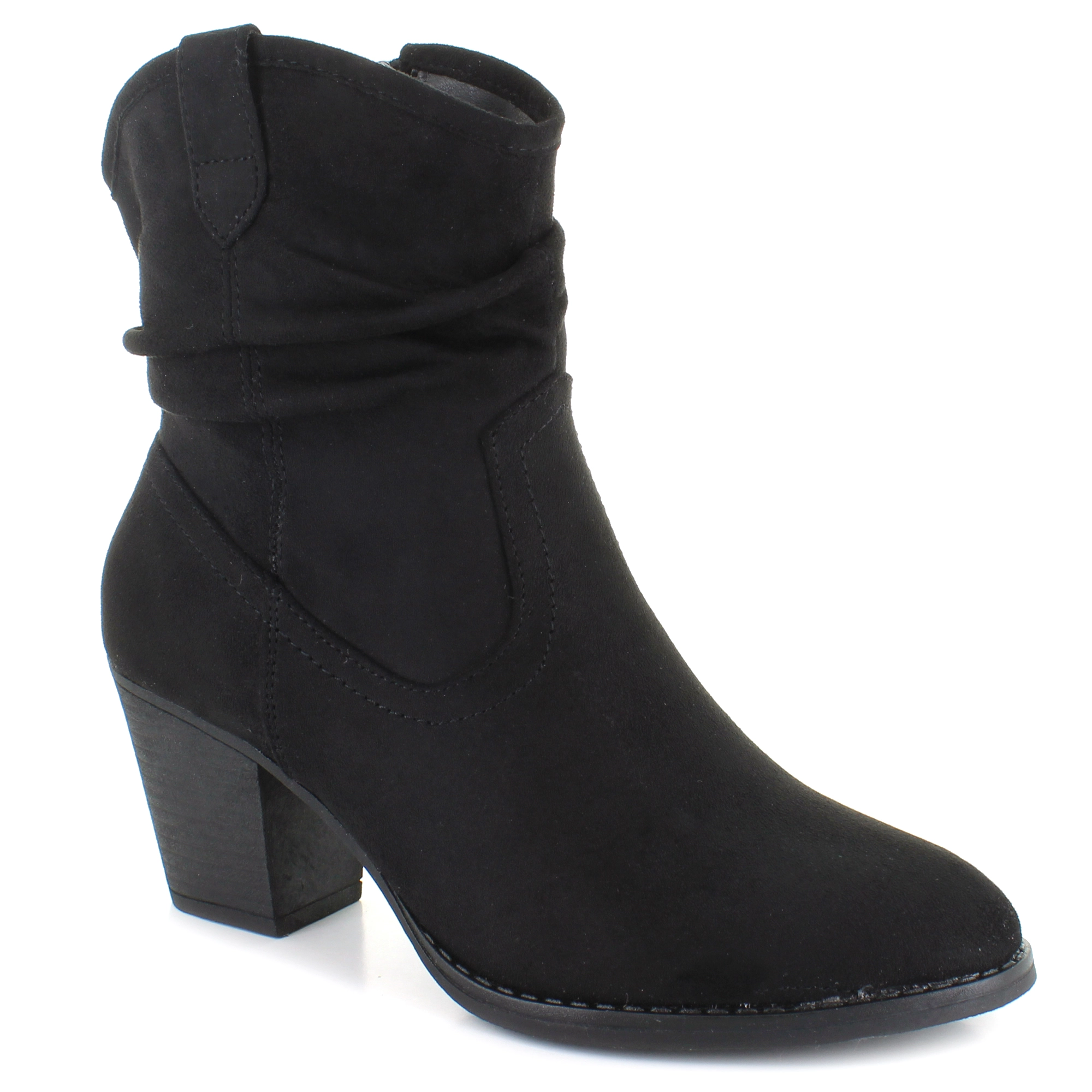 Dominique Nicole Charmaine