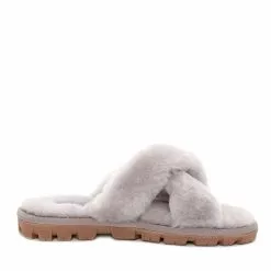 OZwear UGG Fluffy Sandy Slides