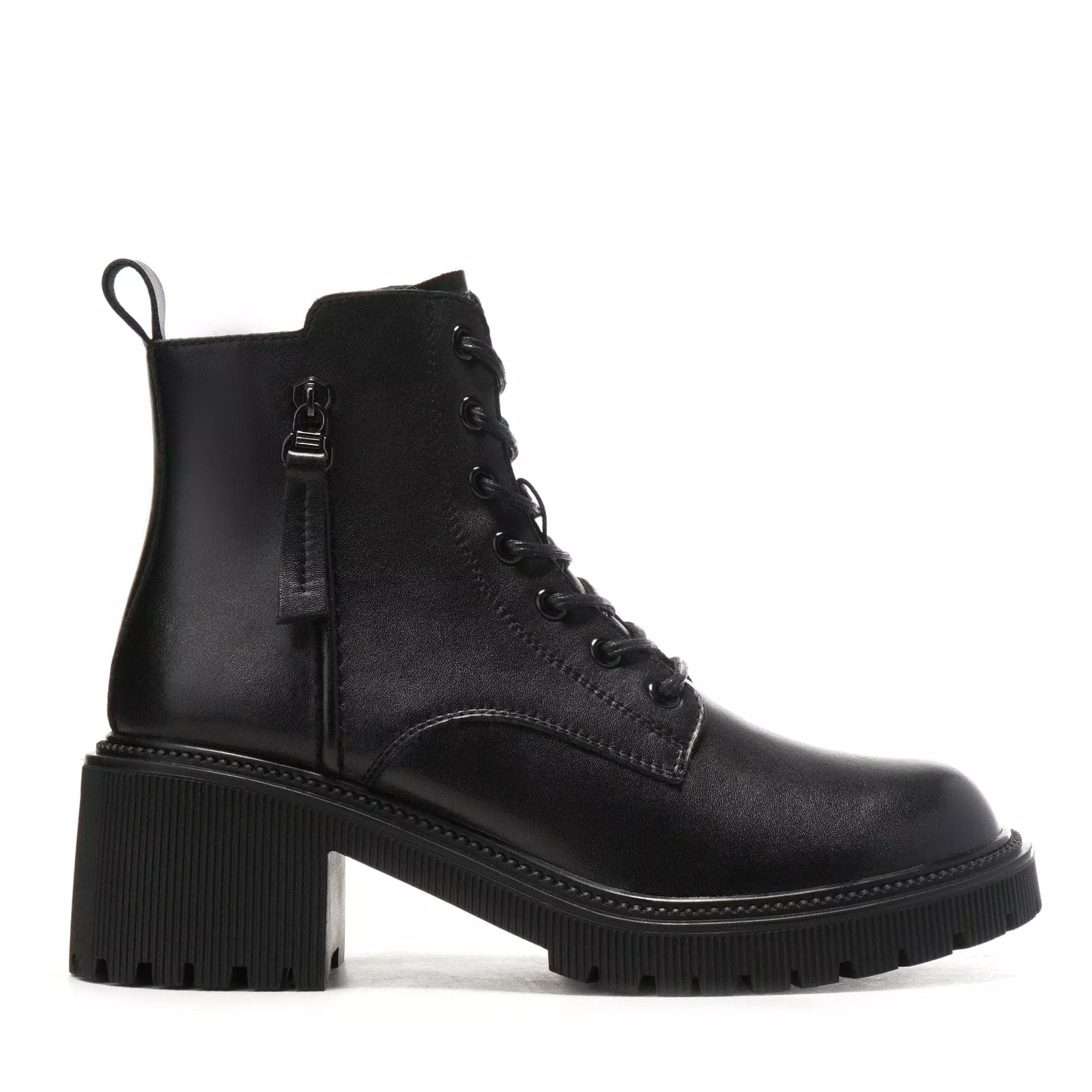 DK Clearance UGG Zavala Leather Boots - Image 2