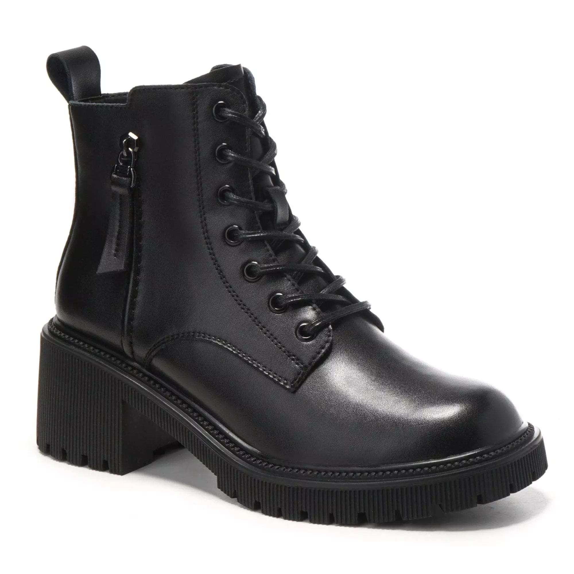 DK Clearance UGG Zavala Leather Boots - Image 3